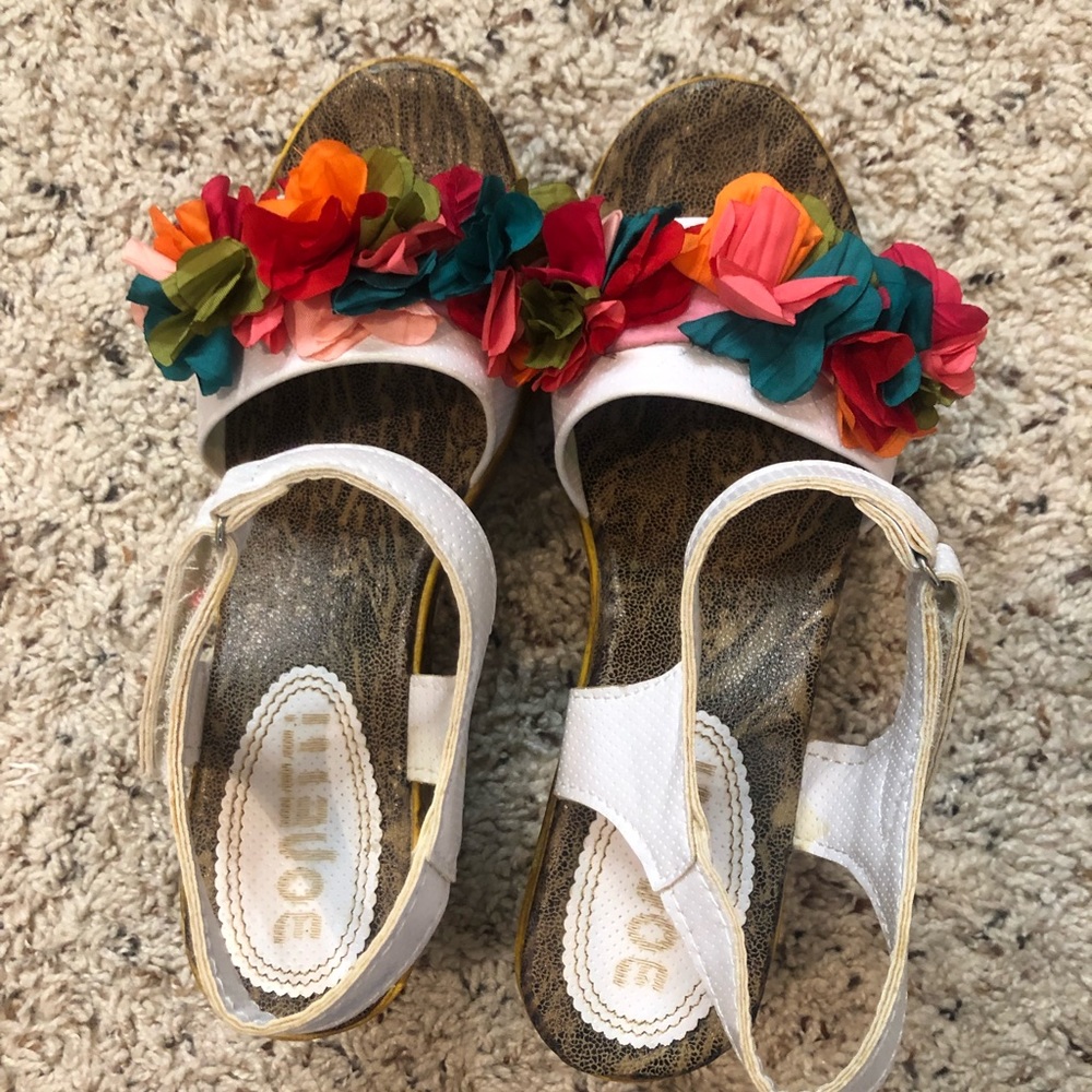 Sandal - Picture 2 of 6
